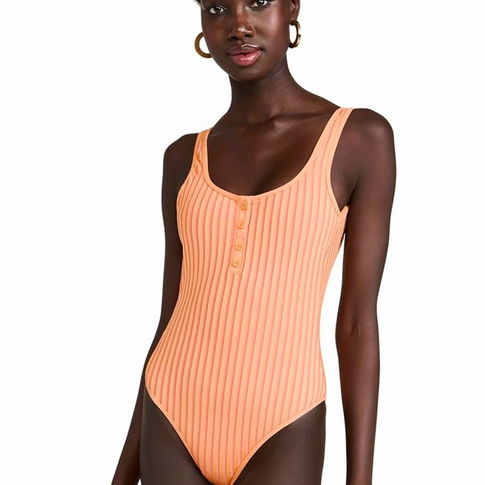 L* Space Women’s Float on one piece classic Size 6